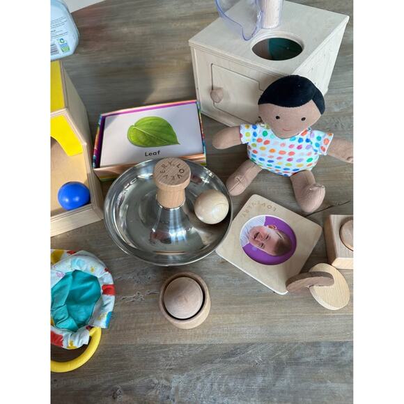 Lovevery toddler baby bundle toys - Picture 5 of 5